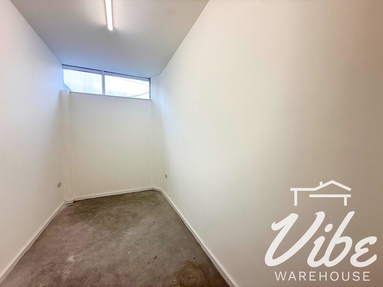 Fountayne Rd, London to rent - Building Photo - Image 1 of 4