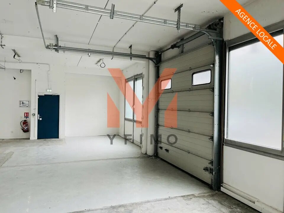 Light Industrial in Gennevilliers to rent Interior Photo- Image 1 of 5