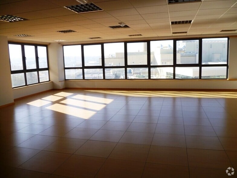 Office in Alcobendas, Madrid to rent - Interior Photo - Image 1 of 1