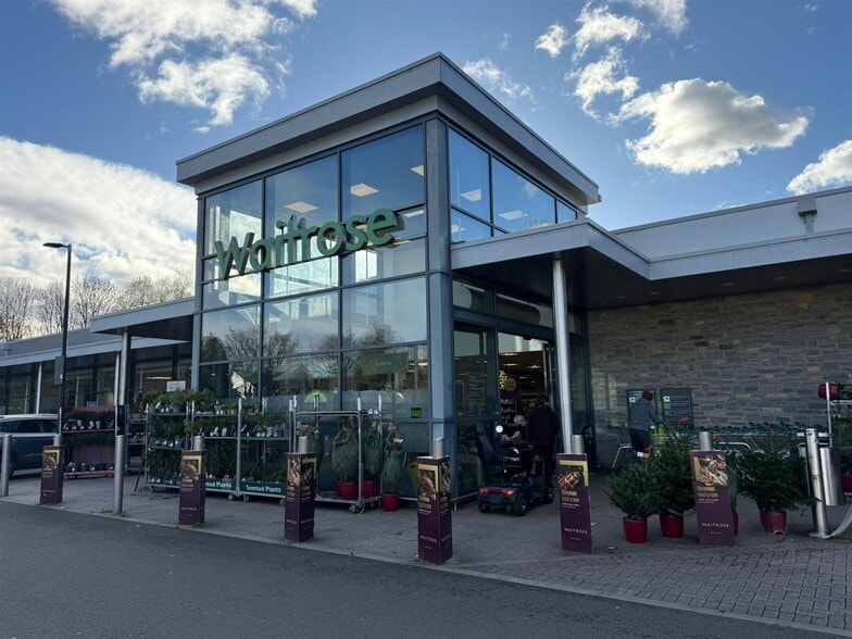 Birds Ln, Cowbridge to rent - Building Photo - Image 3 of 3