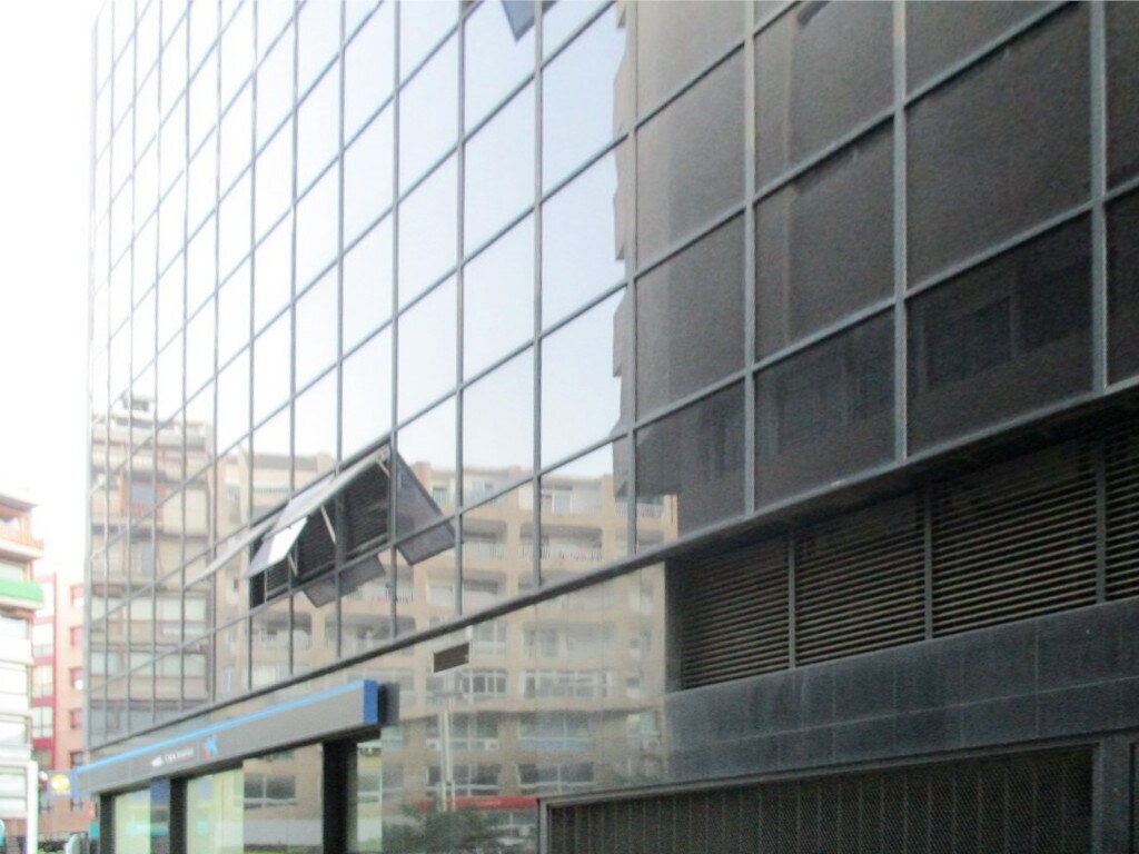 Calle Imeldo Seris, 108, Santa Cruz de Tenerife, Santa Cruz de Tenerife to rent Primary Photo- Image 1 of 2