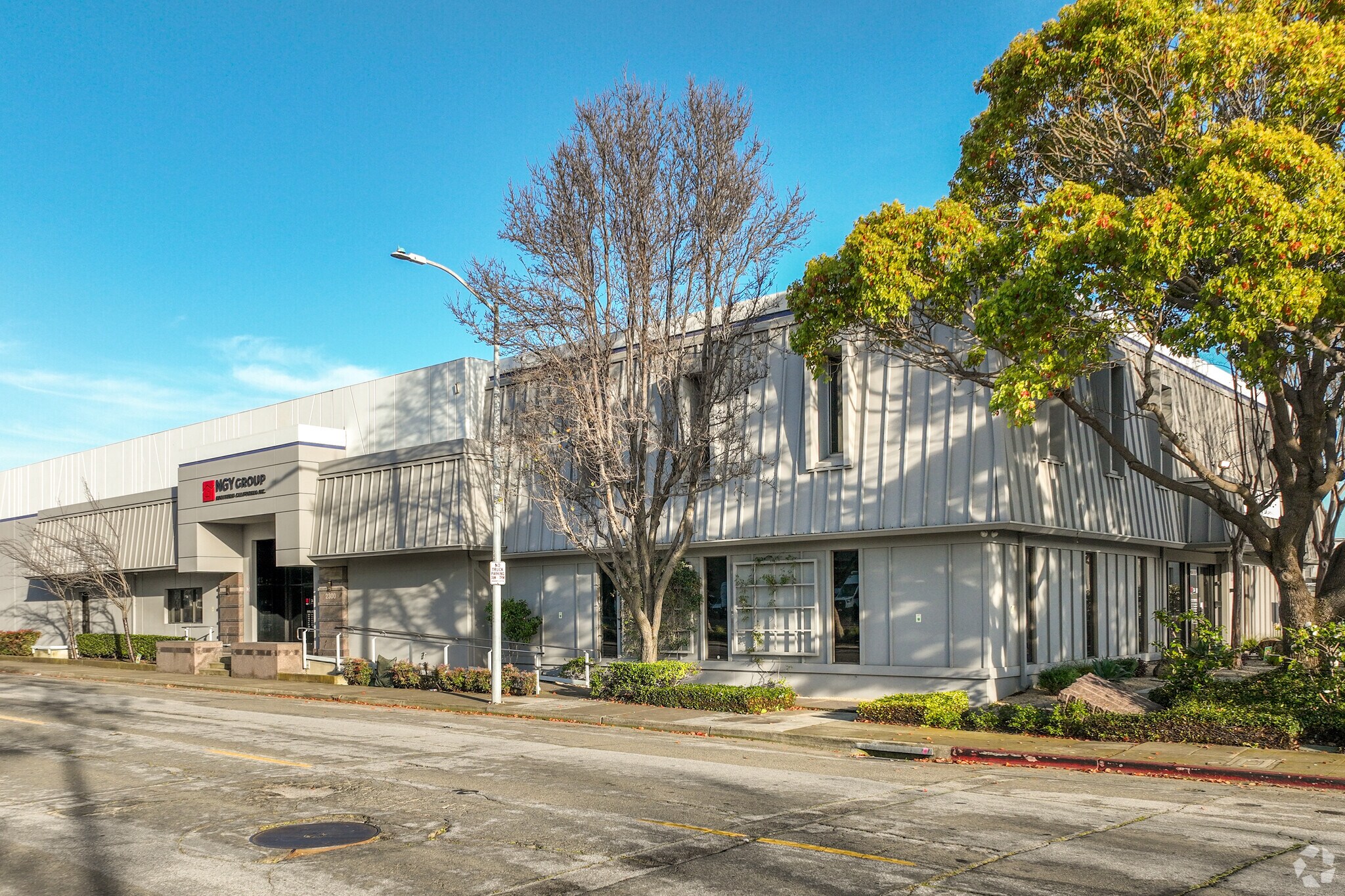 2300 Polvorosa Ave, San Leandro, CA to rent Primary Photo- Image 1 of 16