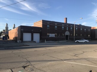 More details for 137 E Washington St, Shelbyville, IN - Retail for Rent