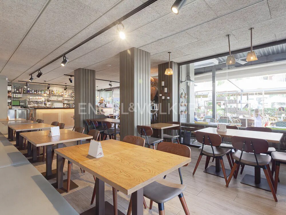 Castelldefels, BAR 08860 - Unit - -  - Interior Photo - Image 1 of 8