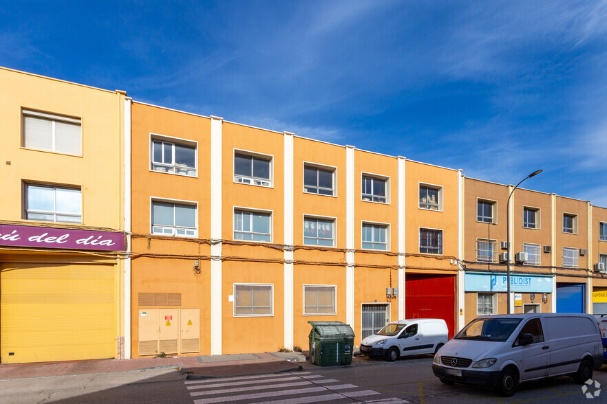 Calle Fundidores, 53, Getafe, Madrid for sale - Primary Photo - Image 1 of 2