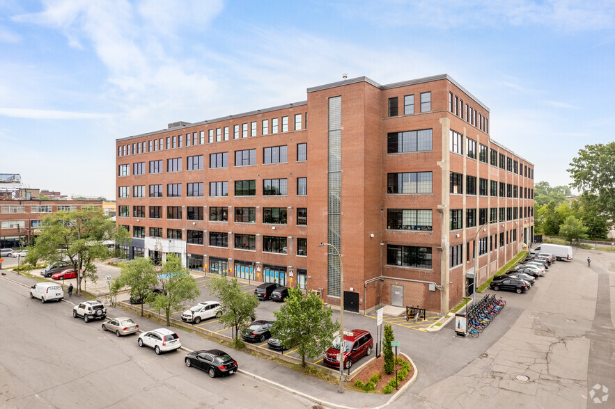 6250-6306 Av Du Parc, Montréal, QC for rent - Building Photo - Image 2 of 5