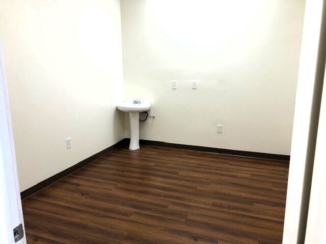 1641-1651 Industrial Pky W, Hayward, CA for rent - Building Photo - Image 3 of 12