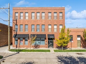 1348 W Concord Pl, Chicago, IL for sale Building Photo- Image 1 of 81