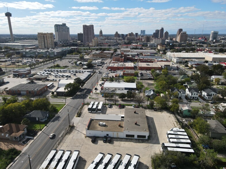 1505 E Houston St, San Antonio, TX for sale - Building Photo - Image 3 of 19