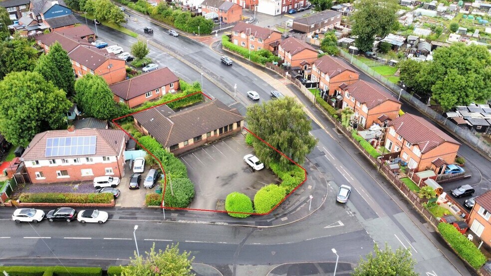83 Birch Lane -1, Dukinfield for sale - Building Photo - Image 1 of 1