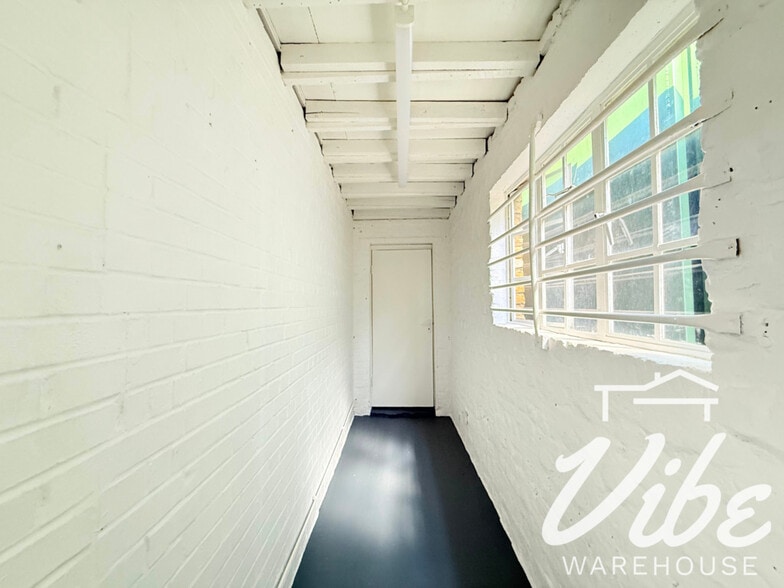 Warspite Rd, London to rent - Building Photo - Image 3 of 10