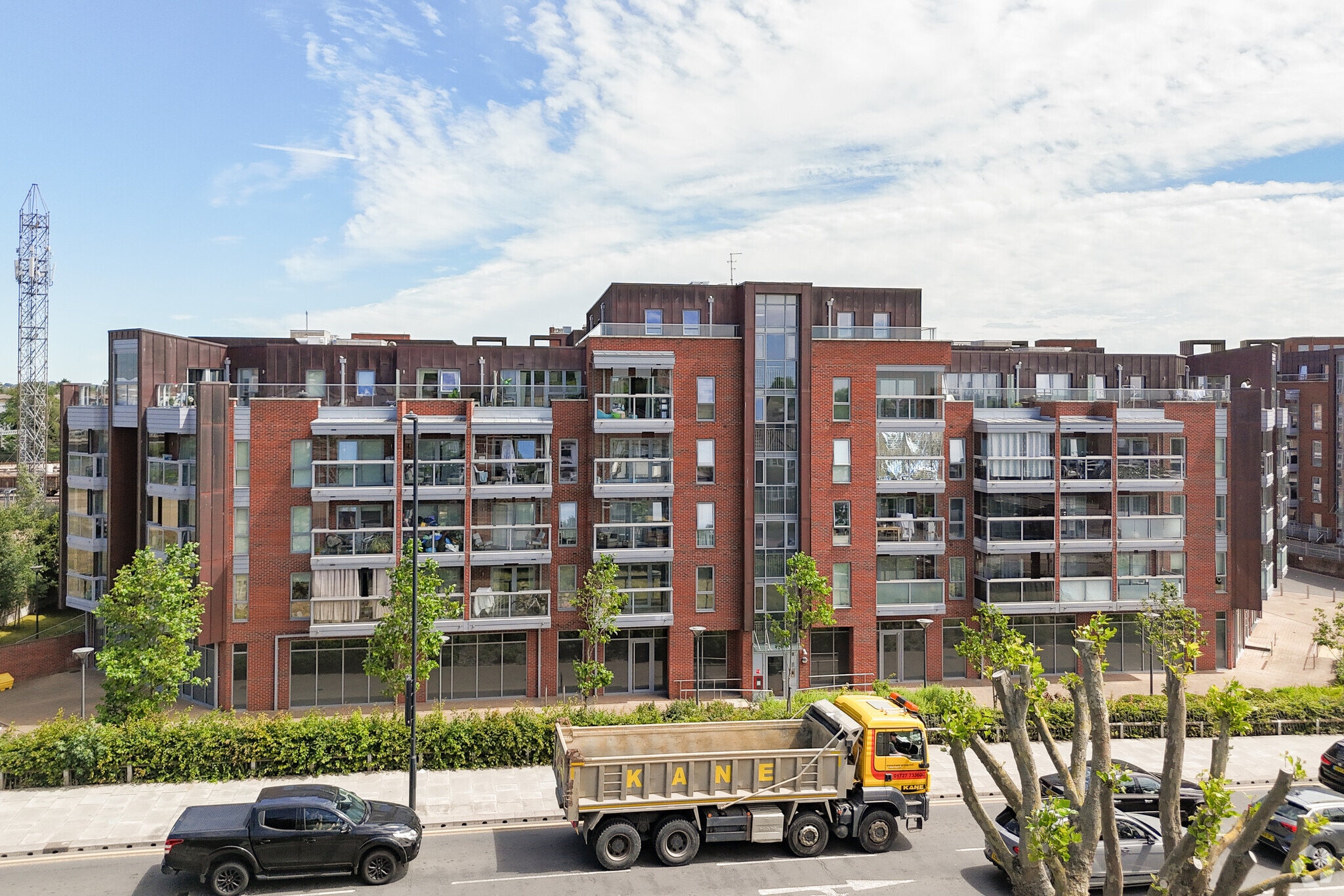 Wilkinson Close, London to rent Primary Photo- Image 1 of 5
