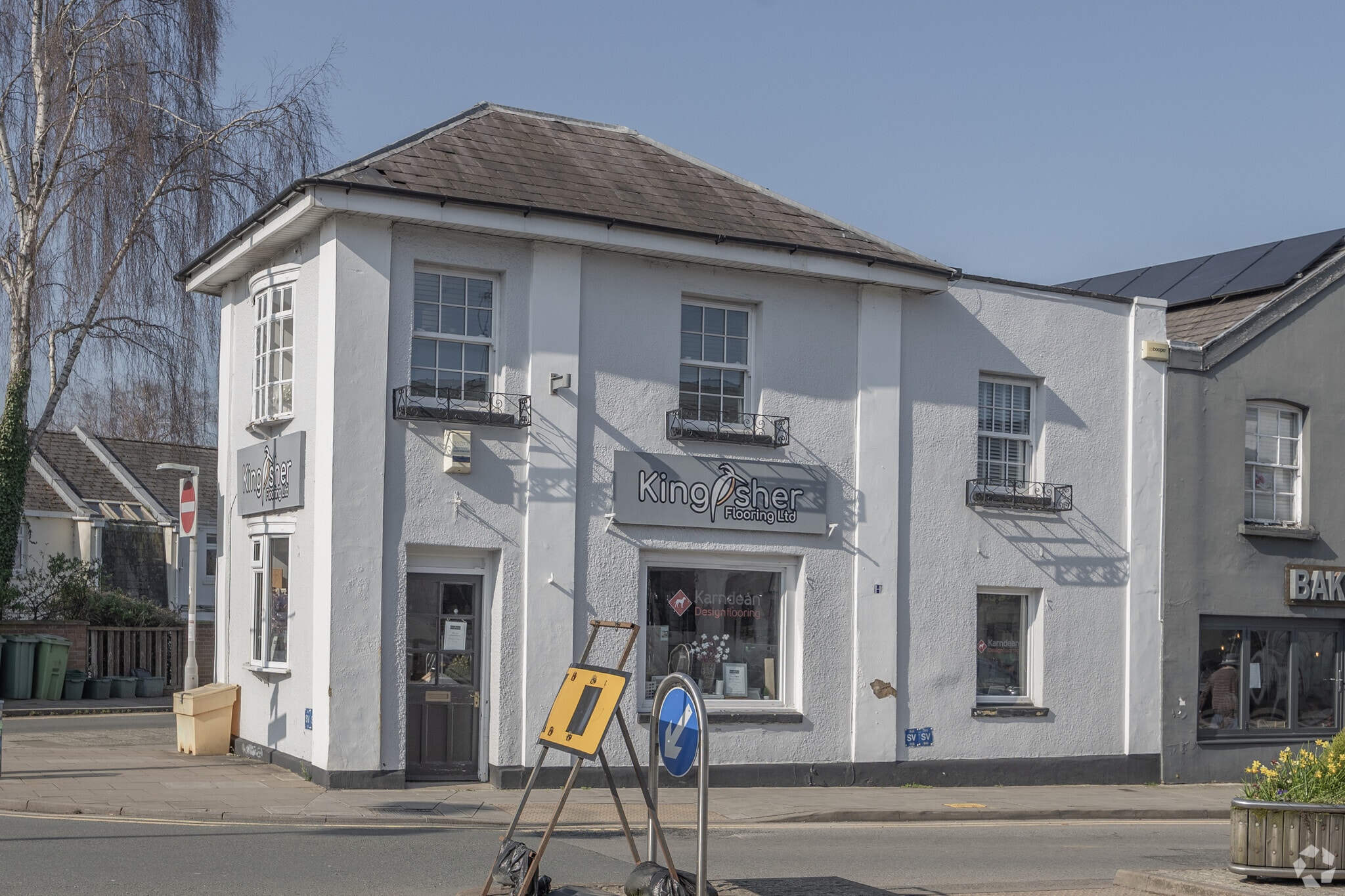 219 Bath Rd, Cheltenham to rent Primary Photo- Image 1 of 3