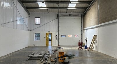 Lower Rd, Northfleet to rent Interior Photo- Image 2 of 3