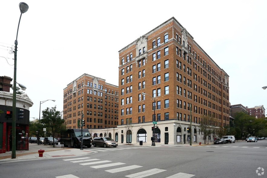 5009 N Sheridan Rd, Chicago, IL for rent - Building Photo - Image 2 of 167