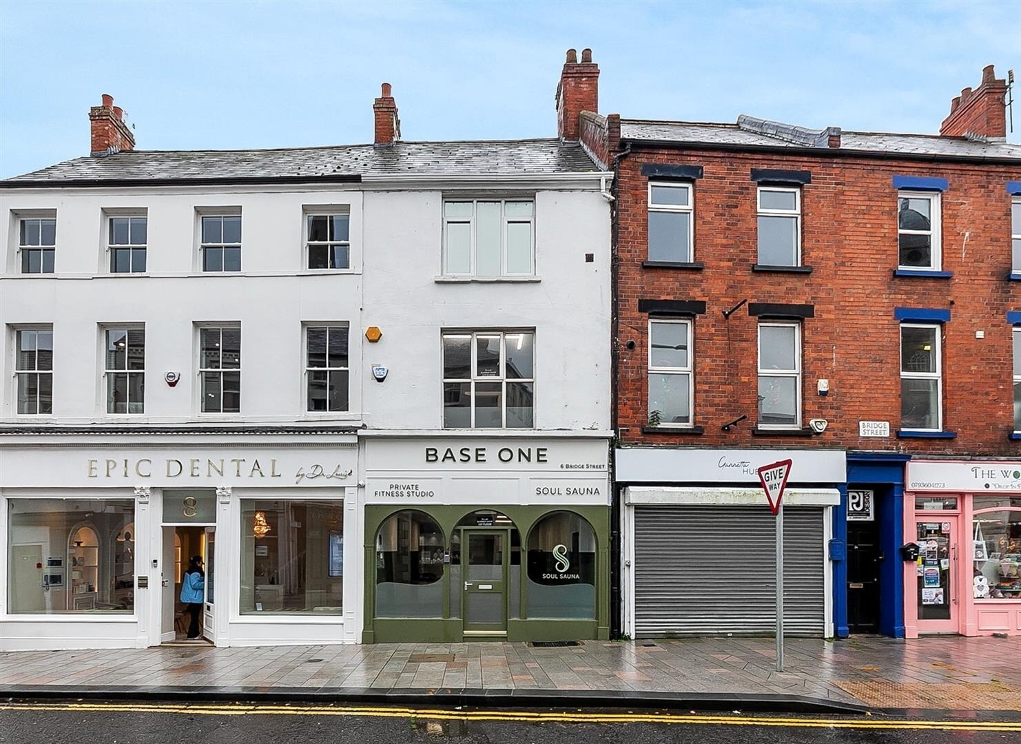 6 Bridge St, Lisburn to rent Building Photo- Image 1 of 2