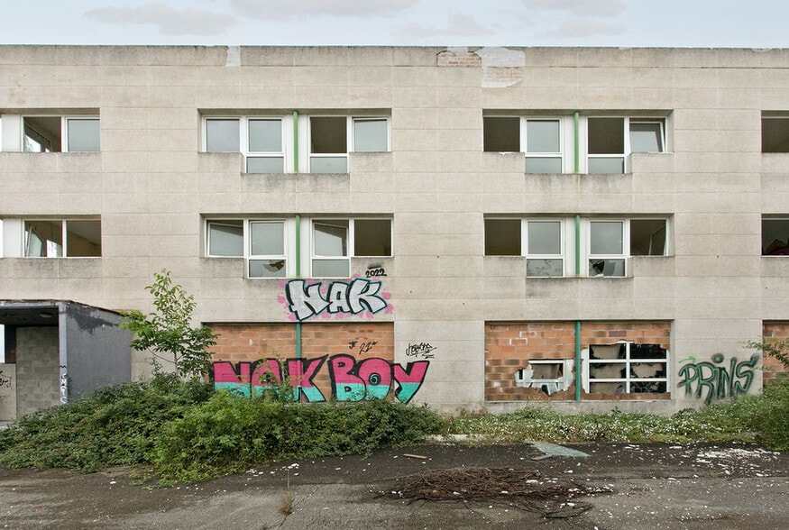 Polígono Cr Vic-area Hotelera, 65, Sant Fruitós de Bages, Barcelona for sale - Building Photo - Image 3 of 18