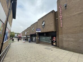 3 Jubilee Walk, Haverhill to rent Building Photo- Image 2 of 2