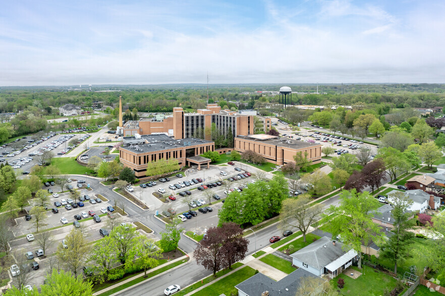 1975 Lin Lor Ln, Elgin, IL for rent - Aerial - Image 2 of 5