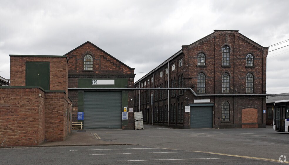Howard St, West Bromwich to rent - Building Photo - Image 3 of 6