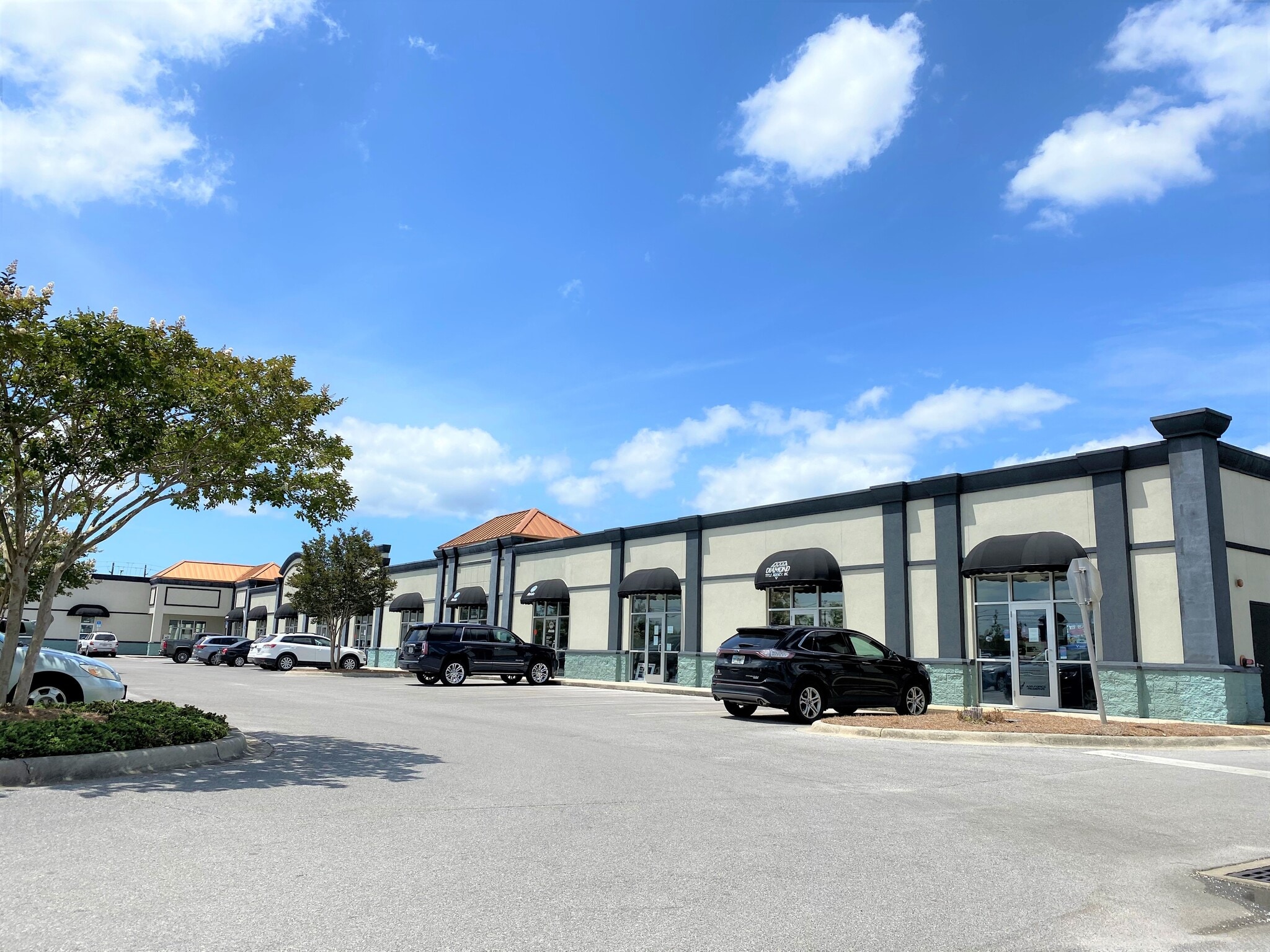 3009 Highway 77, Panama City, FL to rent Primary Photo- Image 1 of 28
