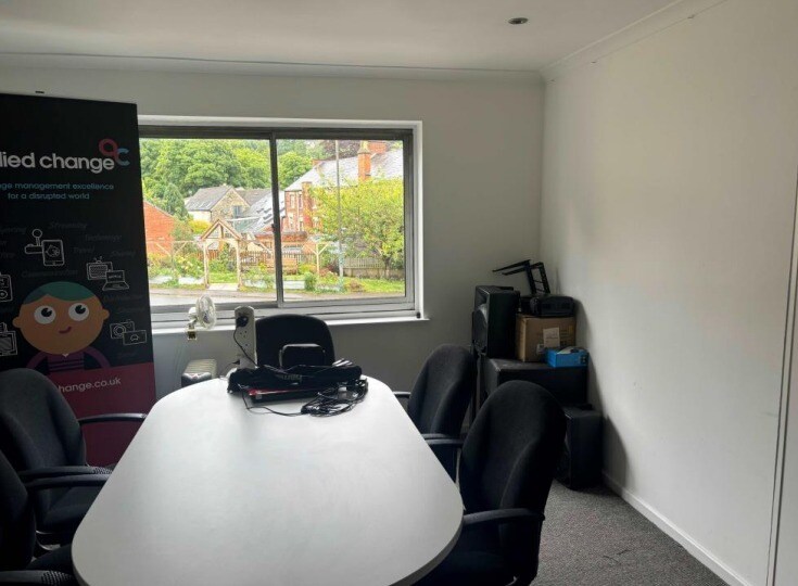 3 Fountain St, Nailsworth to rent Interior Photo- Image 1 of 2