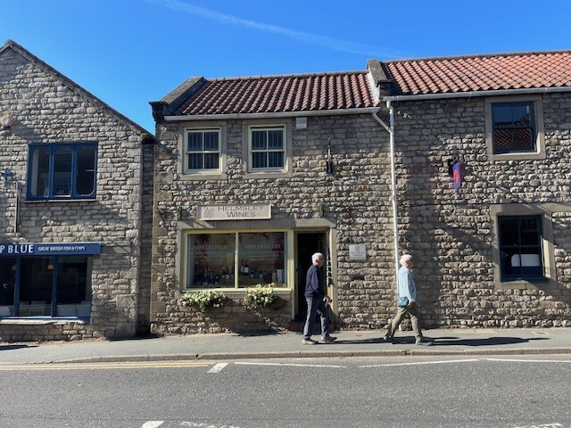 4 Bridge St, Helmsley for sale - Primary Photo - Image 1 of 5