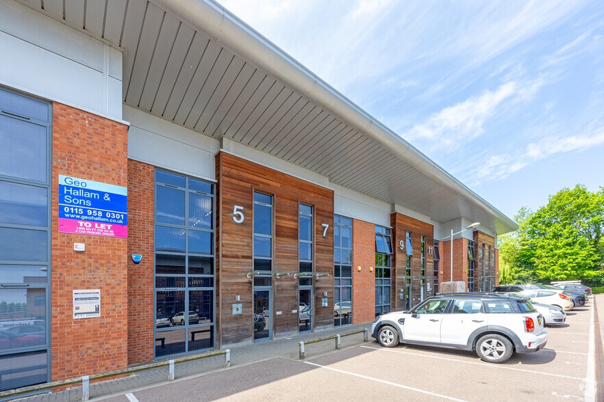 Lenton Ln, Nottingham to rent - Building Photo - Image 3 of 22