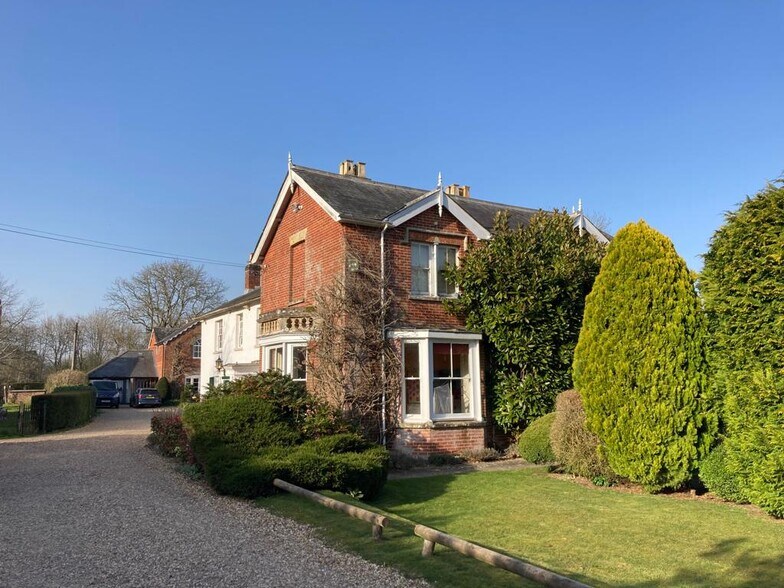 Ellingham Drove, Ringwood for sale - Building Photo - Image 3 of 19