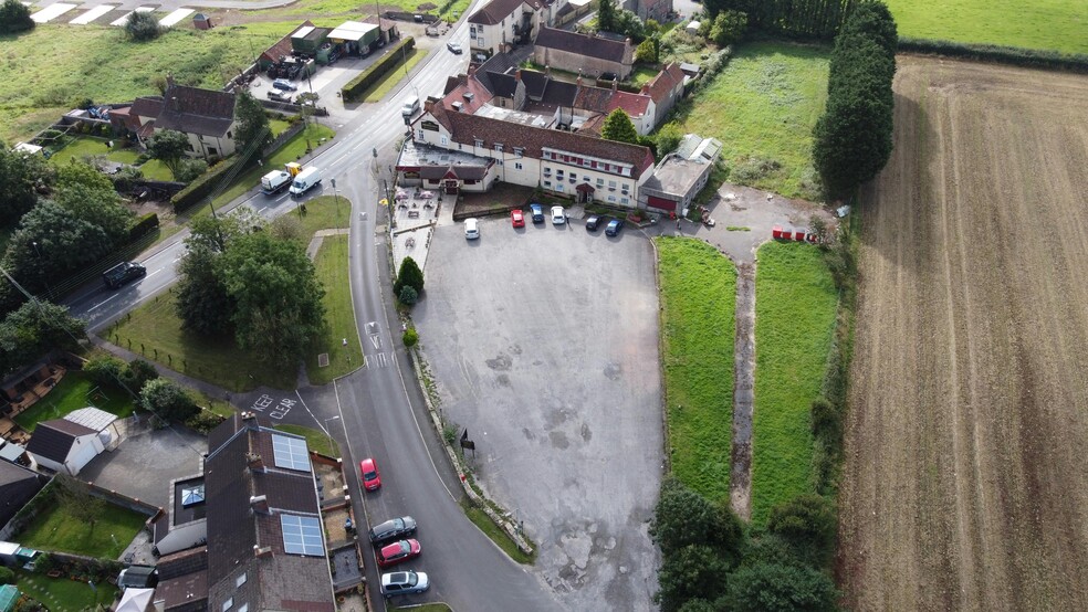 Cannards Grave Rd, Shepton Mallet to rent - Building Photo - Image 2 of 7