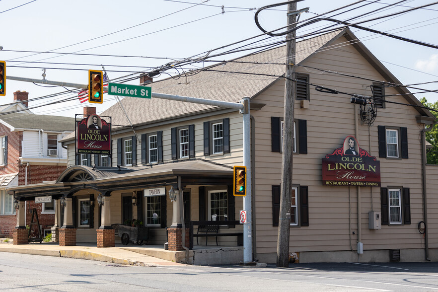 1398 W Main St, Ephrata, PA for sale - Building Photo - Image 1 of 1