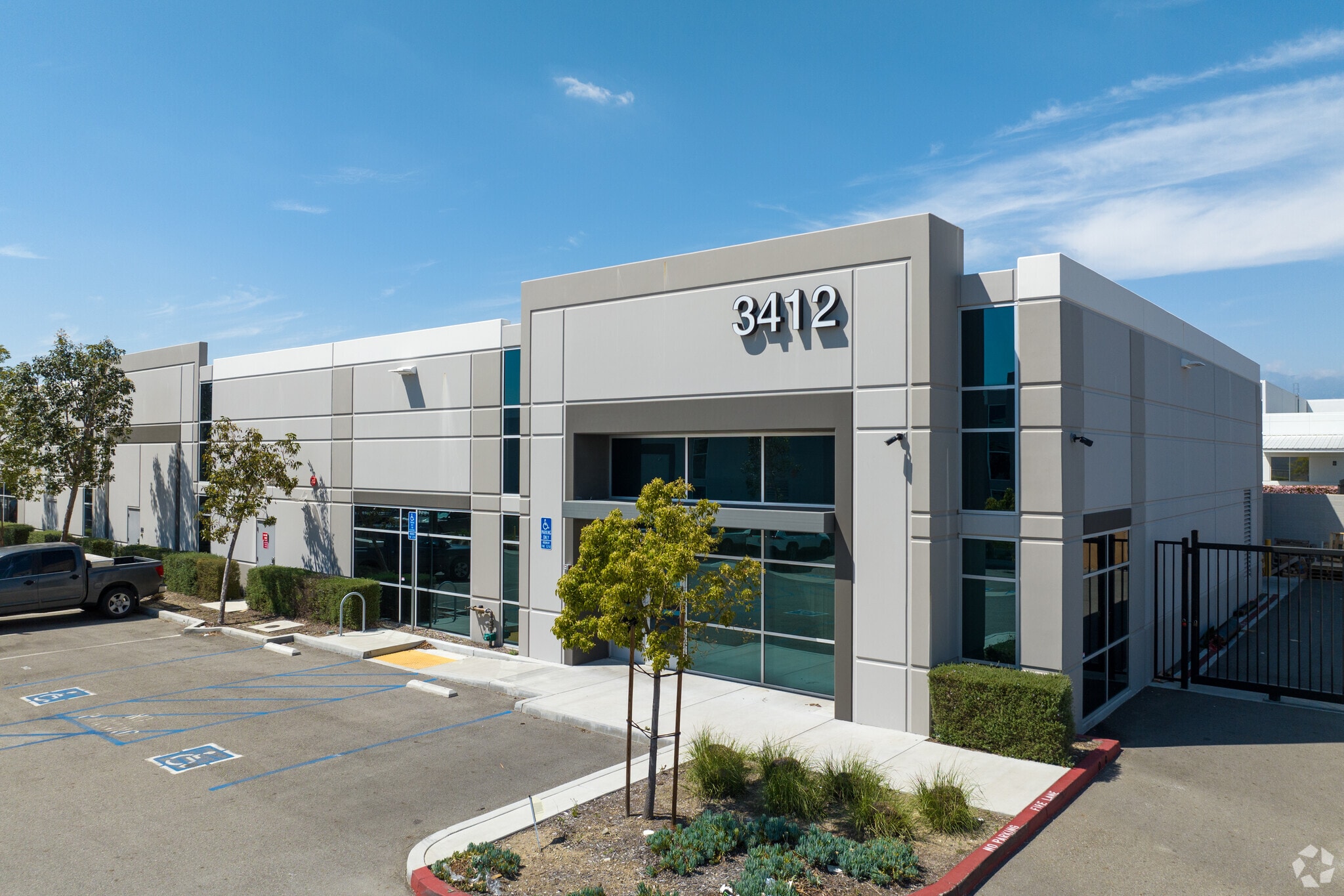 6 De Forest Cir, Jurupa Valley, CA to rent Building Photo- Image 1 of 10