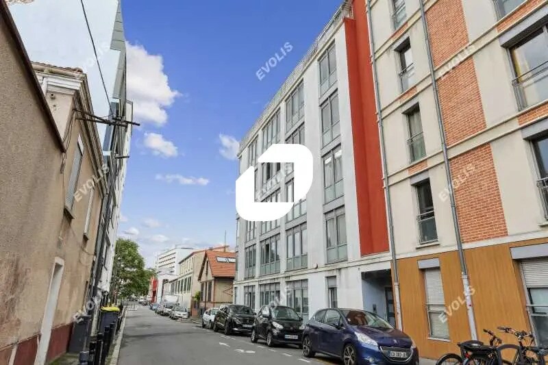 Office in Montreuil to rent - Building Photo - Image 2 of 14