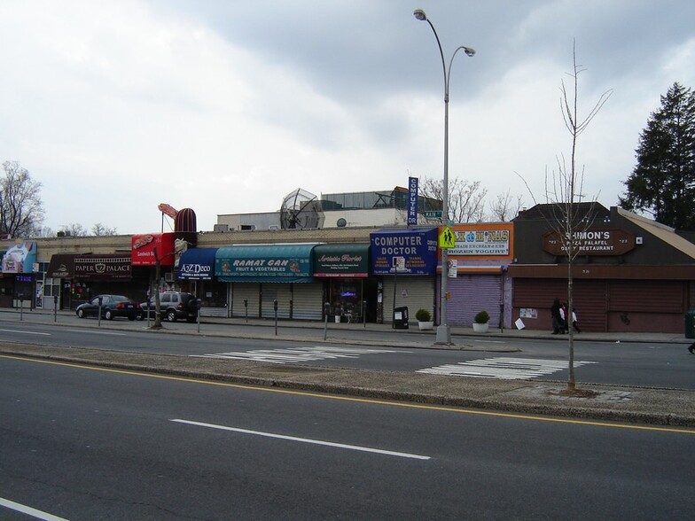 71-24-71-46 Main St, Flushing, NY for sale - Building Photo - Image 1 of 7