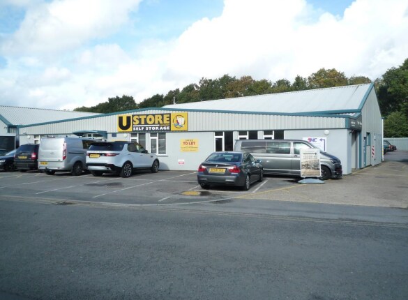 3-3A Vulcan Way, Sandhurst to rent Primary Photo- Image 1 of 2