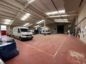 Tweedbank Dr, Galashiels to rent Interior Photo- Image 2 of 2