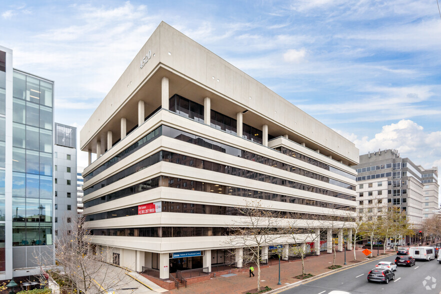 4520 East West Hwy, Bethesda, MD for rent - Building Photo - Image 1 of 9