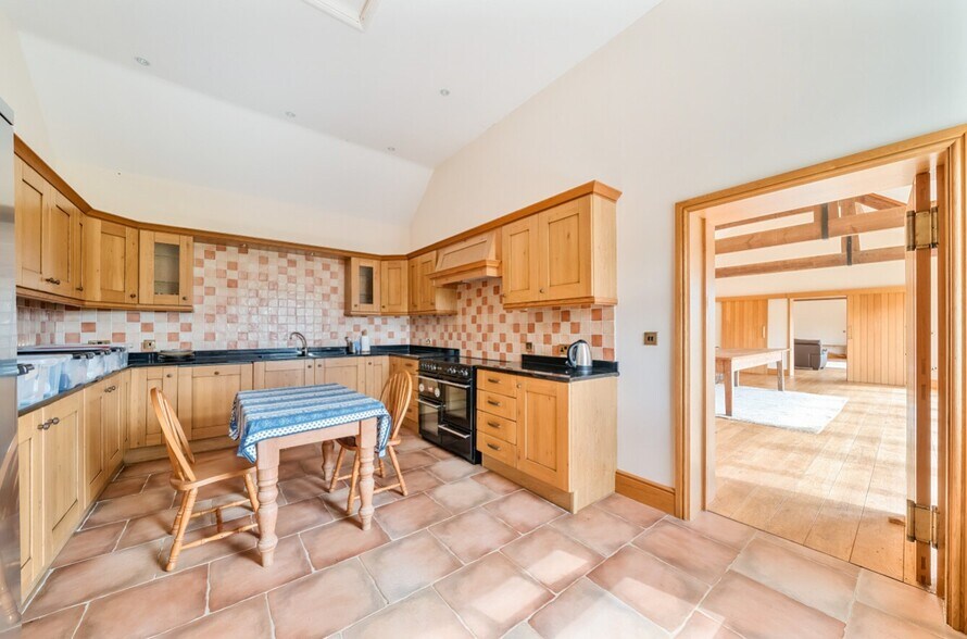 Humby Rd, Grantham to rent - Interior Photo - Image 3 of 14