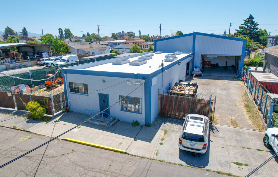 1185-1187 Ocean Ave, Emeryville, CA for sale - Building Photo - Image 2 of 26