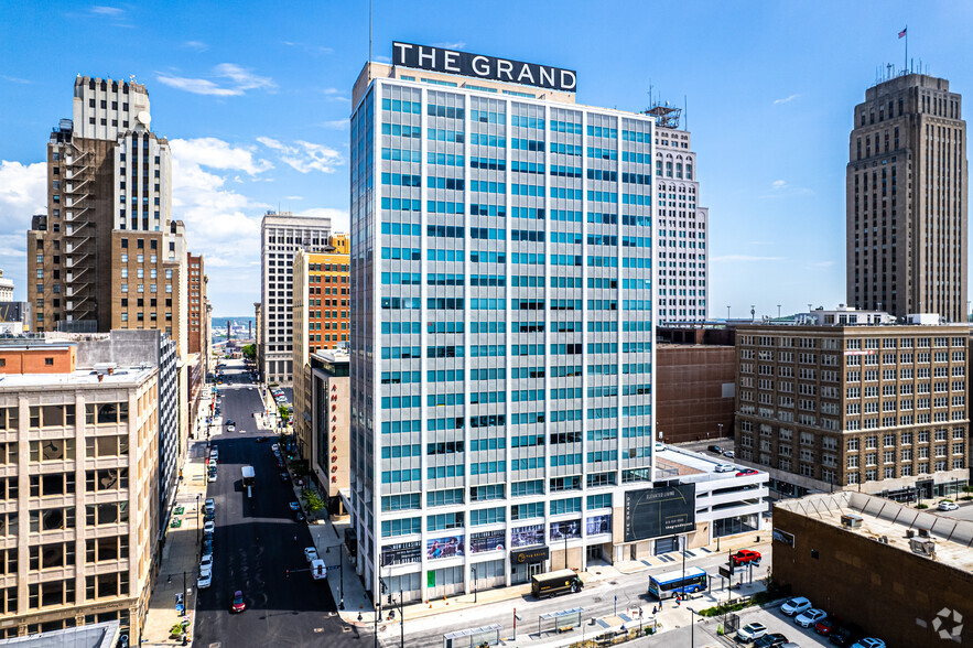 1125 Grand Blvd, Kansas City, MO for rent - Building Photo - Image 1 of 11