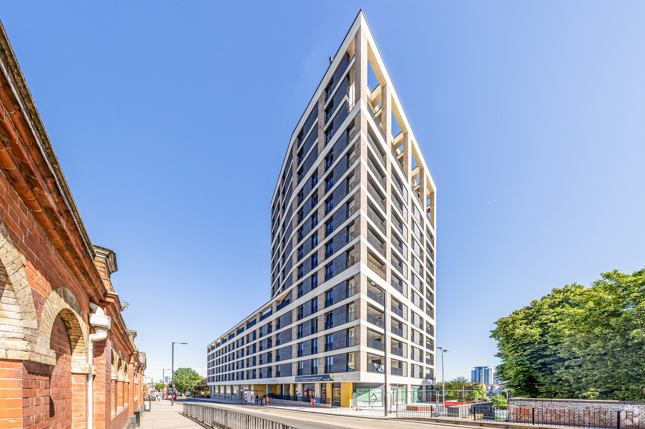 200 Plaistow Rd, London to rent Primary Photo- Image 1 of 7