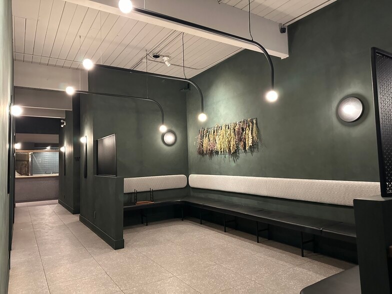 10544 114th St NW, Edmonton, AB to rent - Building Photo - Image 2 of 7