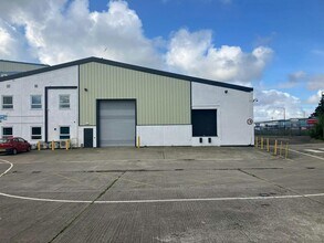 Southgate, Morecambe to rent Building Photo- Image 1 of 5