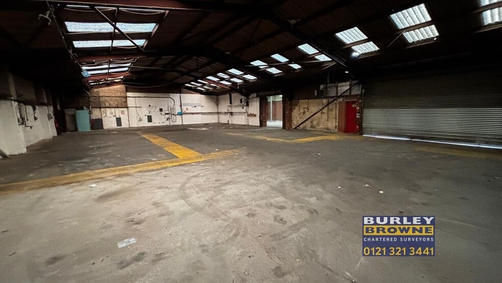 Leamore Close, Walsall to rent - Building Photo - Image 3 of 10