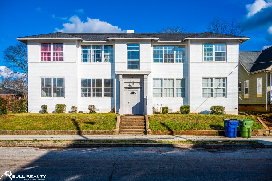 1194 SW Lucile Ave, Atlanta 30310 UK