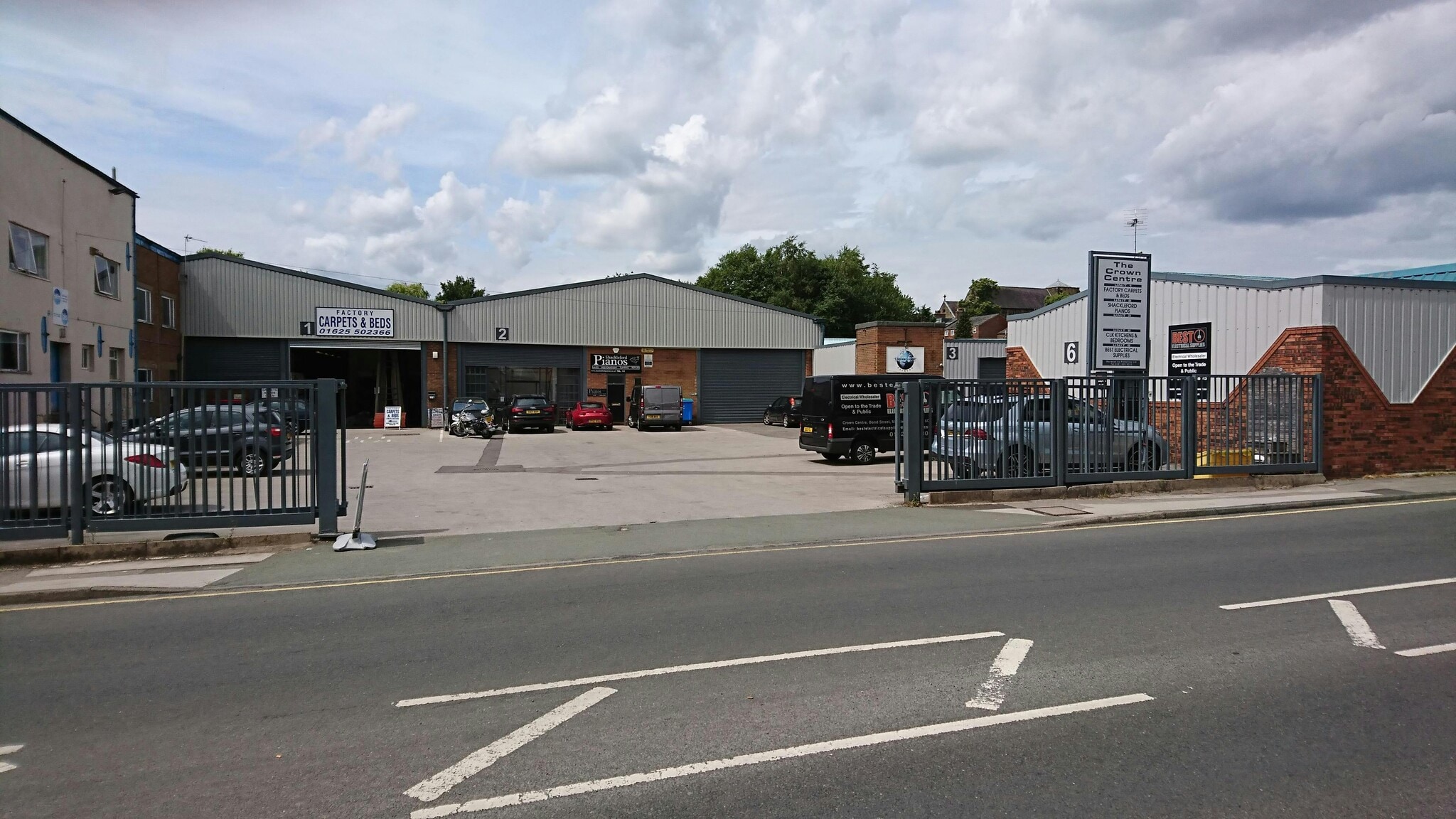Bond St, Macclesfield to rent Primary Photo- Image 1 of 8