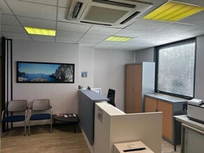 Office in Marseille to rent Interior Photo- Image 1 of 10
