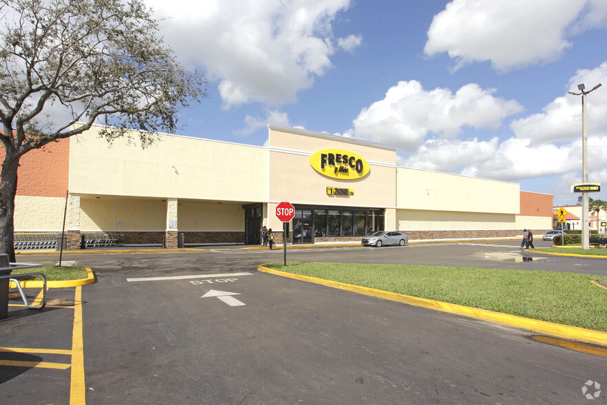 1531 N State Road 7, Lauderhill, FL for rent - Primary Photo - Image 2 of 3