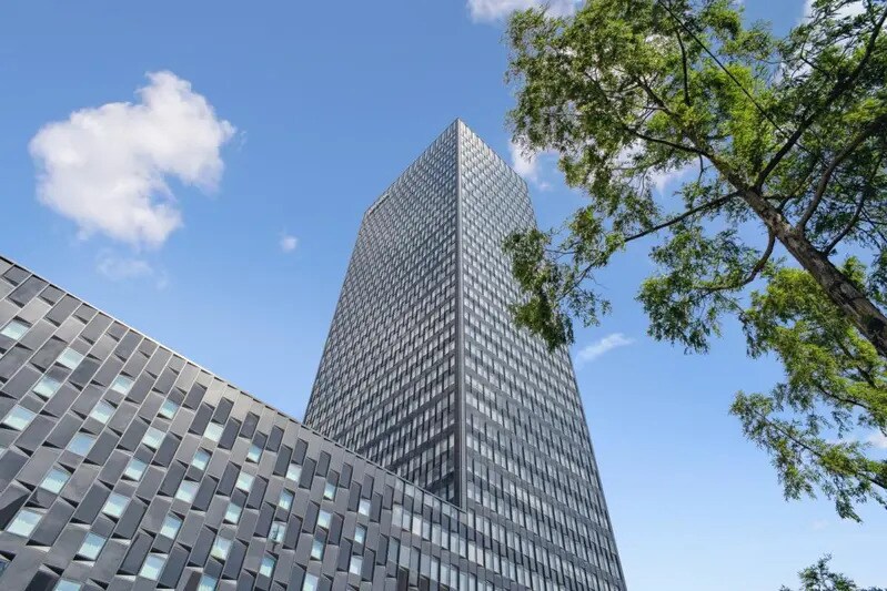 Office in Lyon to rent - Building Photo - Image 1 of 18