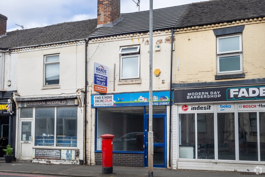 80 Victoria Rd, Stoke On Trent to rent - Building Photo - Image 2 of 5